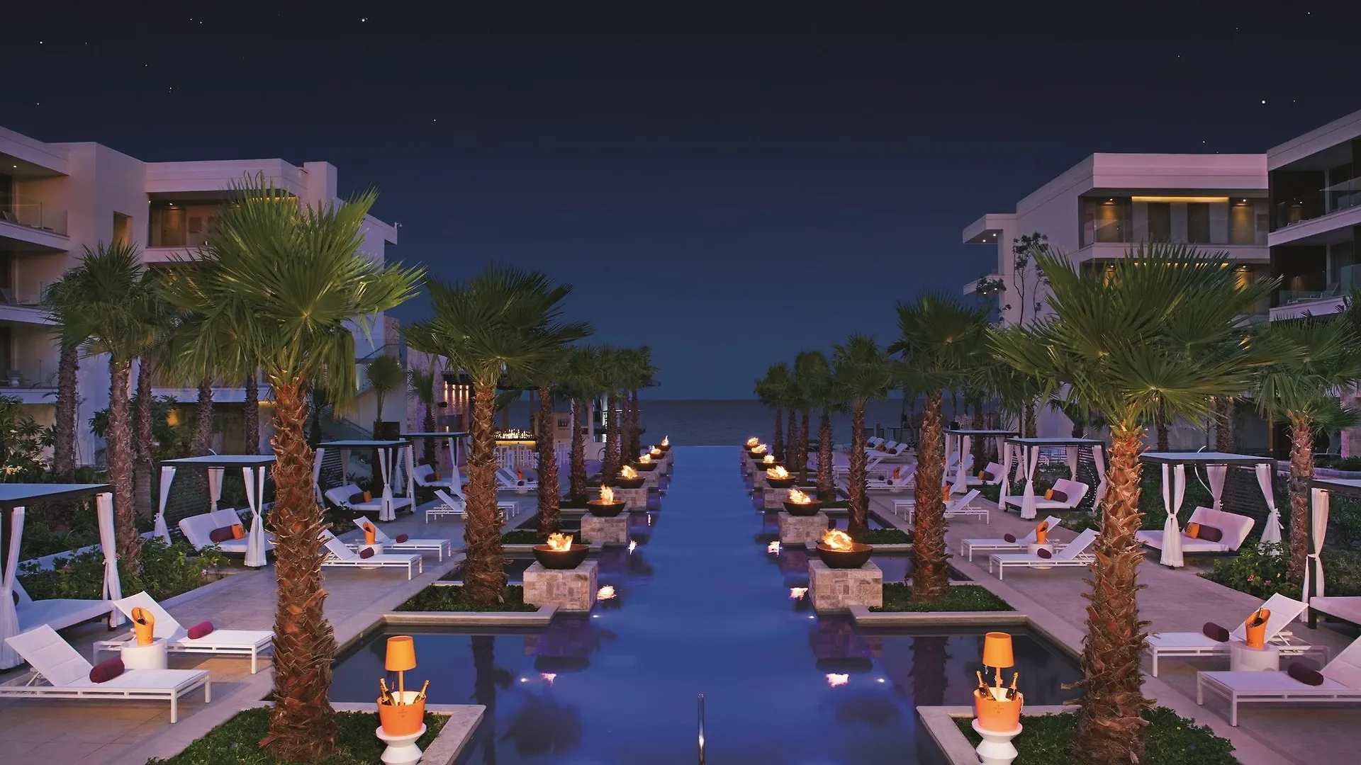Breathless Riviera Cancún Resort&Spa Puerto Morelos 5*,