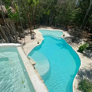 Aldea Maya-ha Con Cenotes Camping